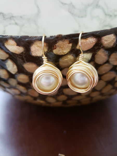 The Pearl Earrings